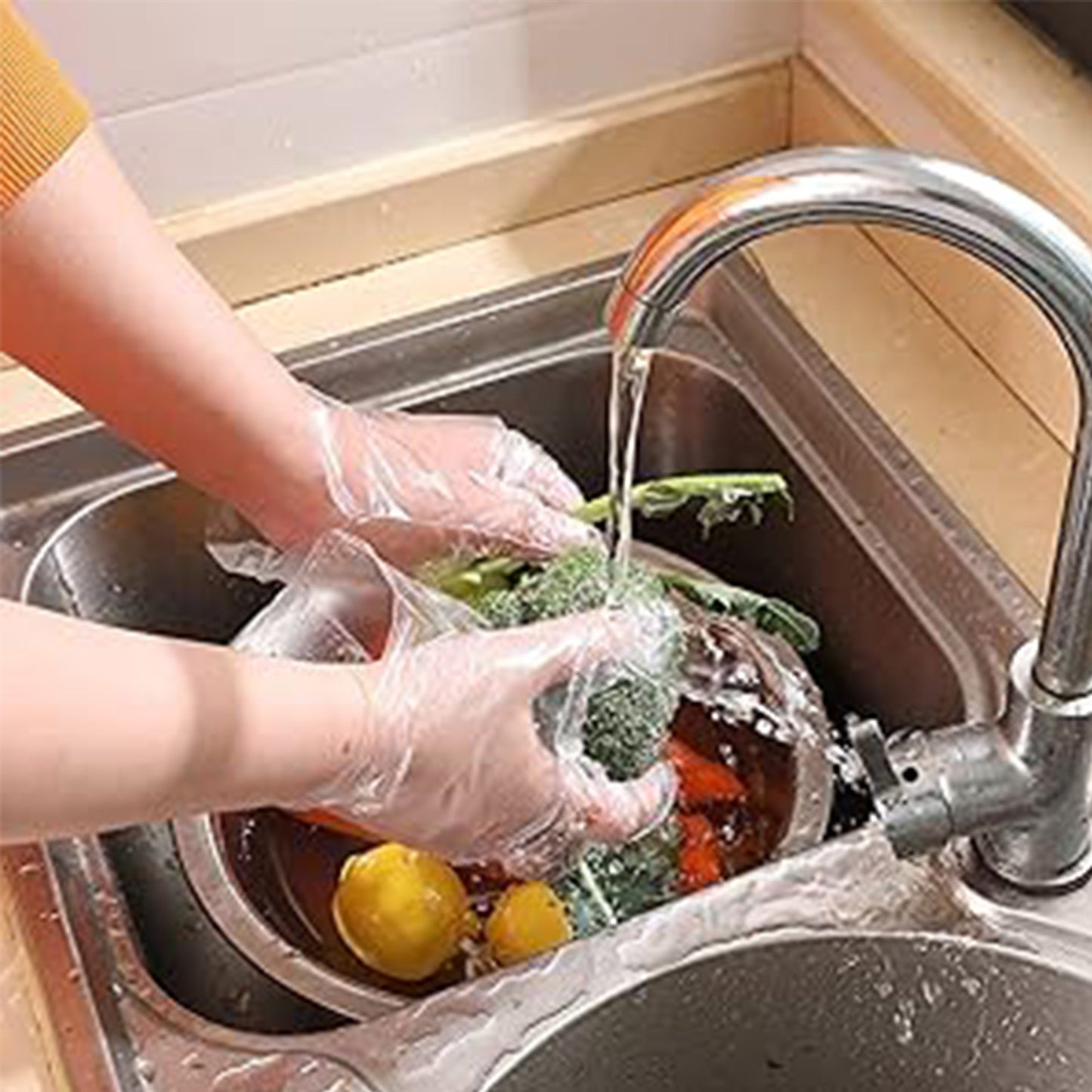 Disposable Gloves - Polyethylene 100pcs Mila Kitchen Ghana (www.milakitchen.com)